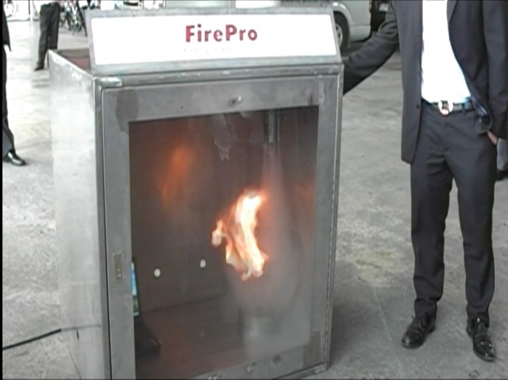 hợp chất chữa cháy FirePro Hochiki được xả ra